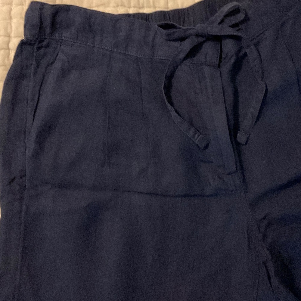 Lands’End Navy Blue Linen Shorts